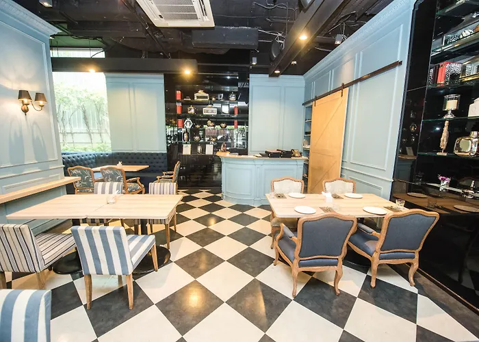 酒店 Vic 3 4*
